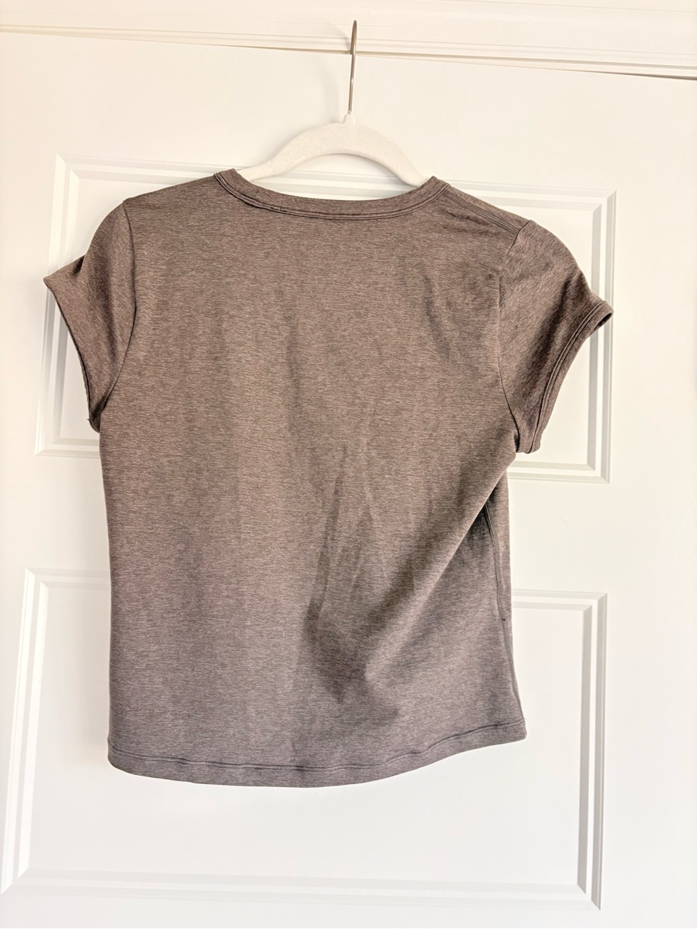 Vuori halo baby tee, size small, heather chia brown - Picture 4 of 4